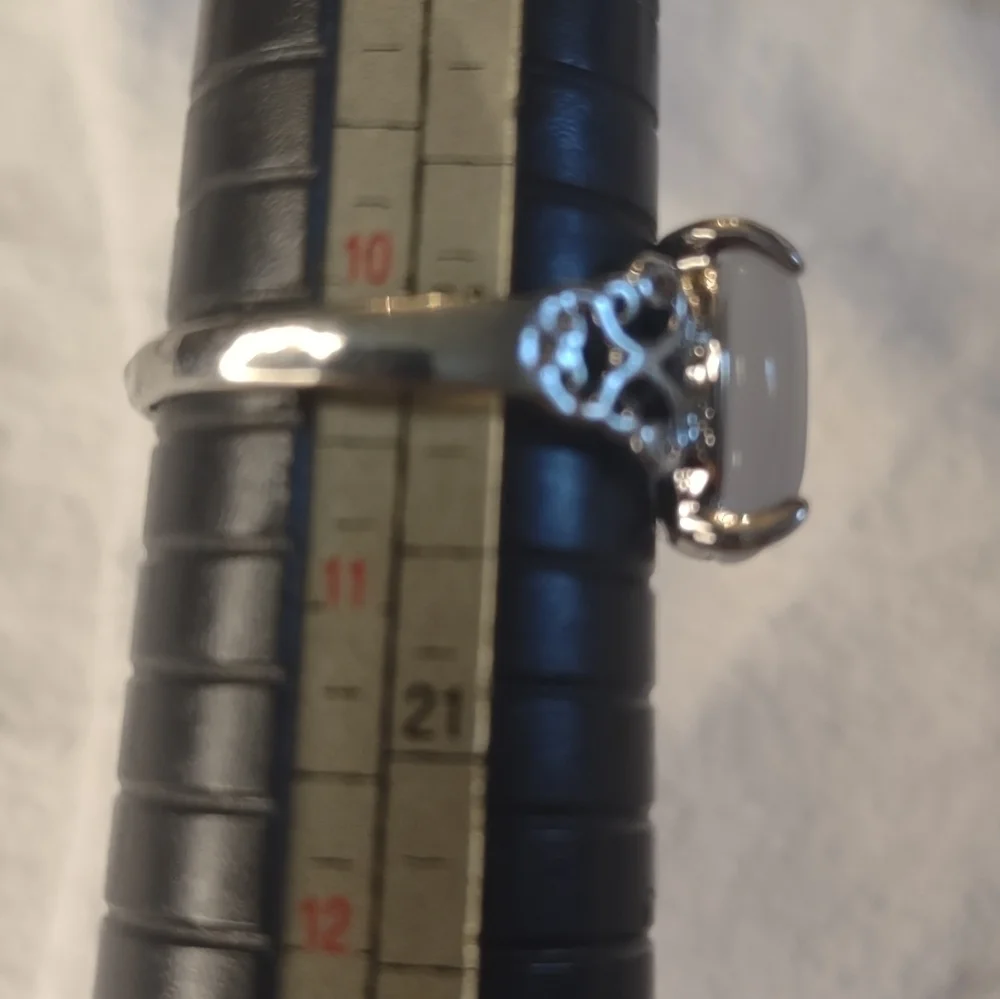 New women's white size 10 1/4 ring